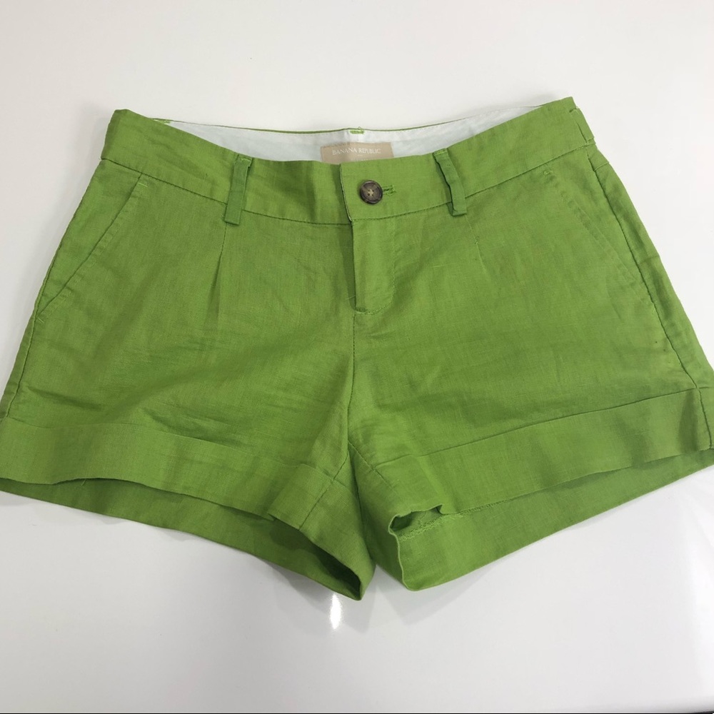 BANANA REPUBLIC SHORTS